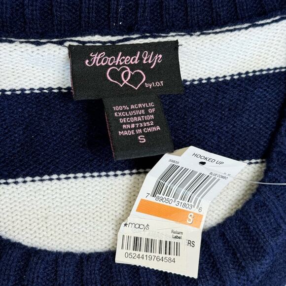 NWT HOOKED UP by IOT Women’s Navy White Striped Crew Neck Puffy Santa Sweater - Picture 2 of 6